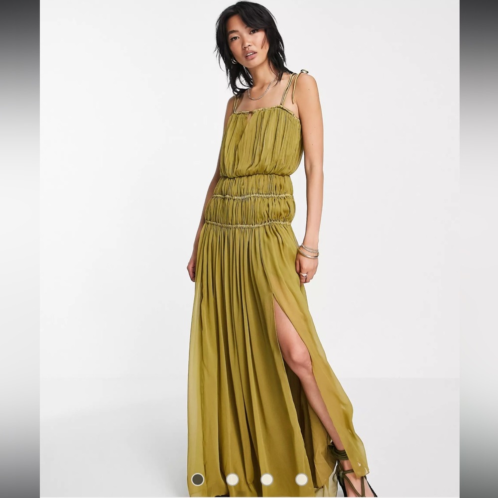 NWOT Asos green tie strap maxi dress with ruched channel detail Size 6 Small